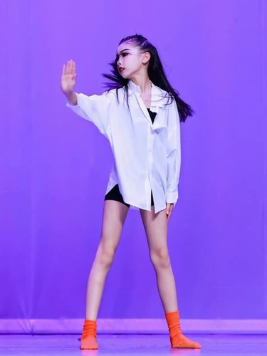儿童现代舞演出服白色衬衫当代舞中国舞抒情艺考爵士舞练功服宽松