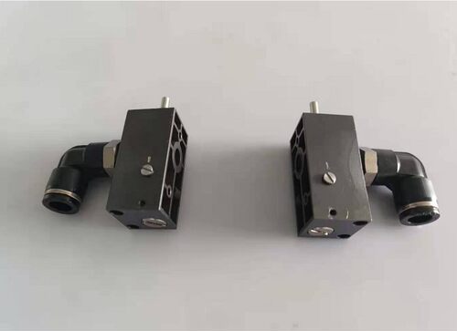 KM5-M7174-01X 真空电磁底座 EJECTOR BASE两边金属部分1头和8头 - 封面