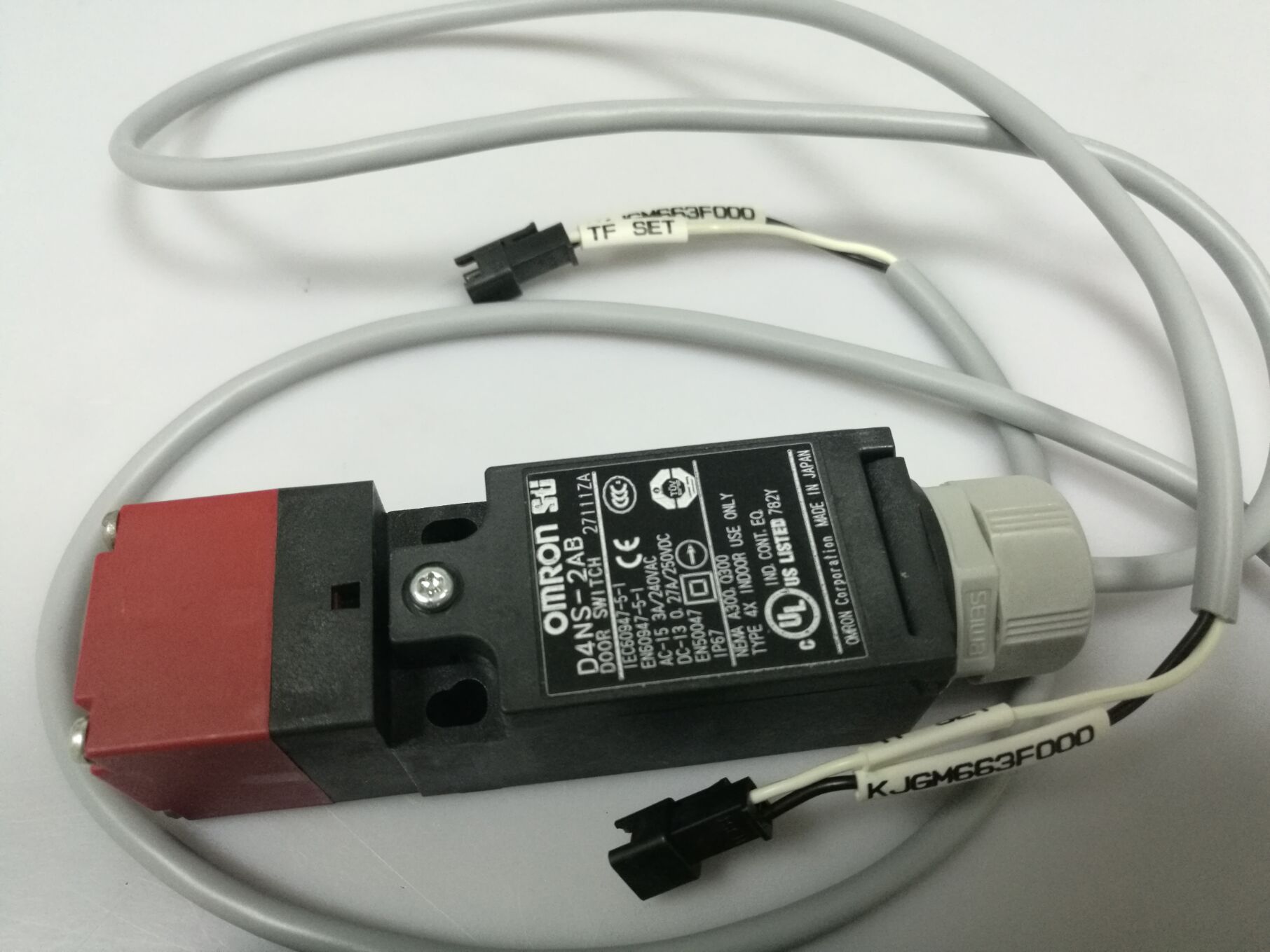 KJG-M663F-000 YAMAHA YG100安全门开关D4NS-2AB原装正品