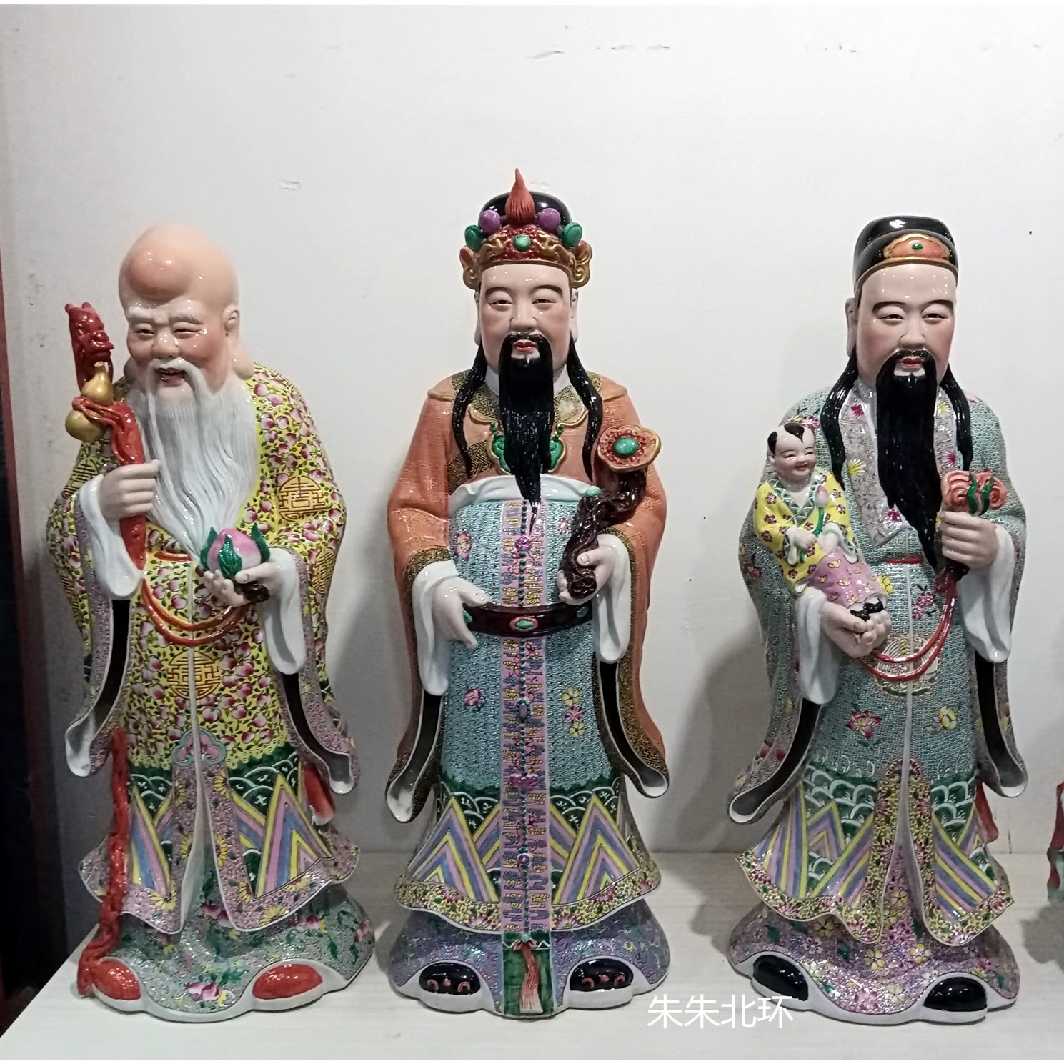 精品珐琅彩雕塑陶瓷福禄寿三星佛像财神爷家居招财人物装饰工艺品