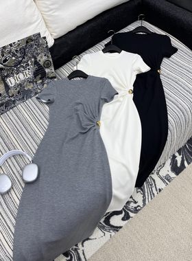 2025夏季新款法式高级感灰色短袖连衣裙女小个子收腰裙子时尚百搭