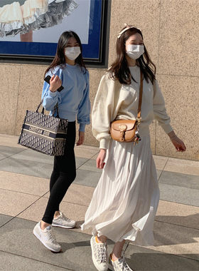 圆领套头宽松显瘦泡泡袖纯色卫衣