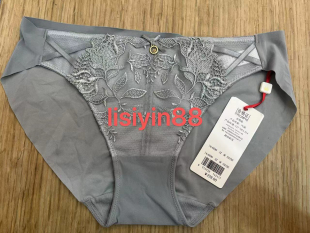 黛安芬金标16-8604 16-8605的配套三角裤无痕包臀内裤74-6690