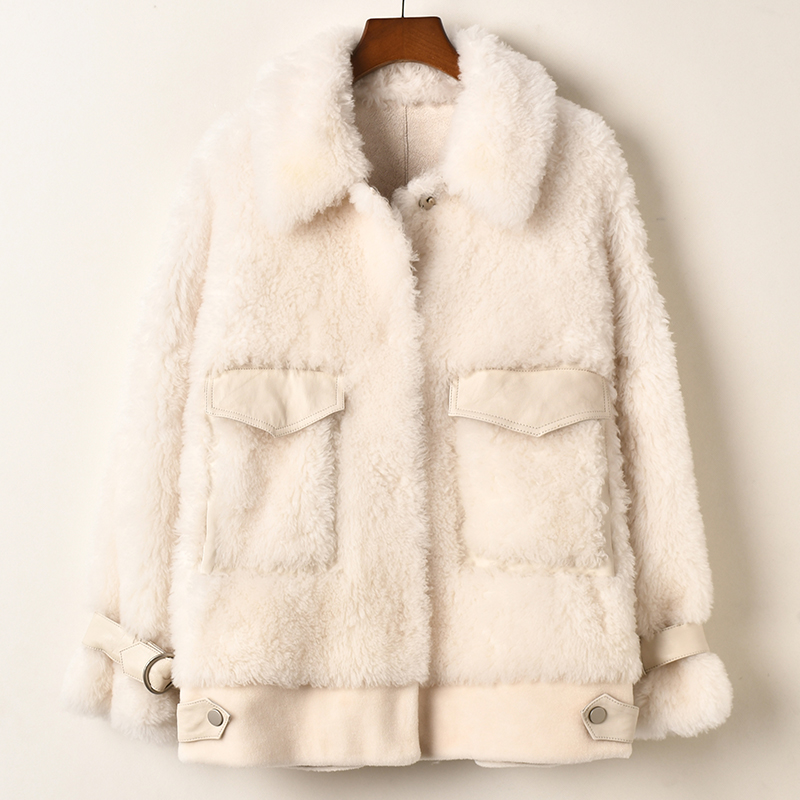 艾诺丝系列宽松白色羊羔毛外套女短款翻领腰带保暖绒感外套
