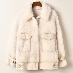艾诺丝系列宽松白色羊羔毛外套女短款翻领腰带保暖绒感外套