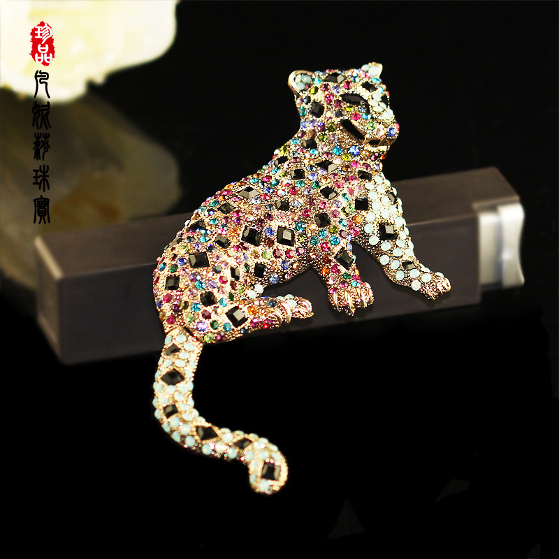 凡妮莎夸张猎豹胸针韩国进口高贵大气满钻大衣胸花别针配饰女 I06