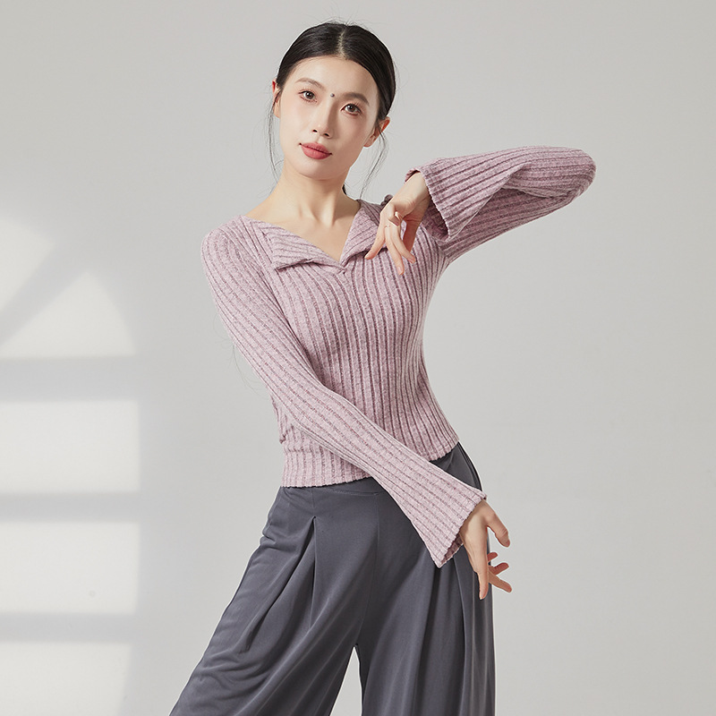 共妍V领喇叭袖现代舞蹈练功服女