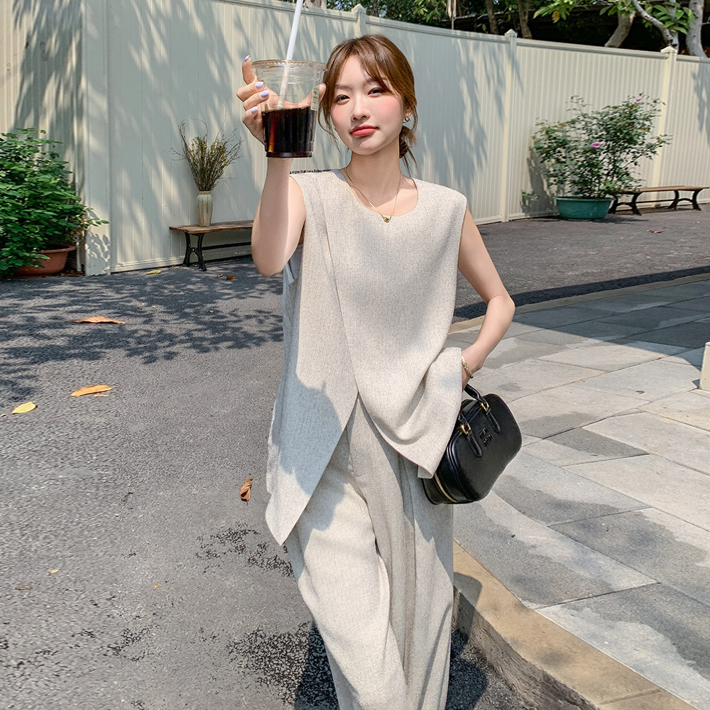 25夏新品主推款慵懒无袖马甲+阔腿裤套装6067-P165-K238,女装套装/套裙,2C075