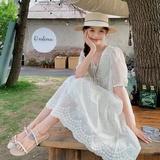 新品现货重工刺绣肌理感宽松泡泡袖V领连衣裙2C075-155-P145-K208，女装连衣裙，菡迪欧娜