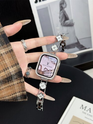 简约四叶草金属适用苹果手表iwatch11代10/98华为fit红米watch5女