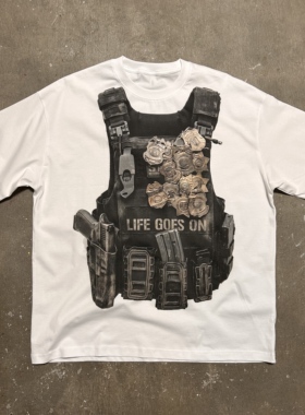 LIFEGOESON 26$$ Joker's bulletproof vest 防弹背心印花短袖T恤