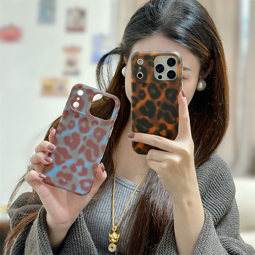 宁宁 秋冬复古磨砂蓝棕豹纹琥珀磨砂双层女iPhone17ProMobileCase