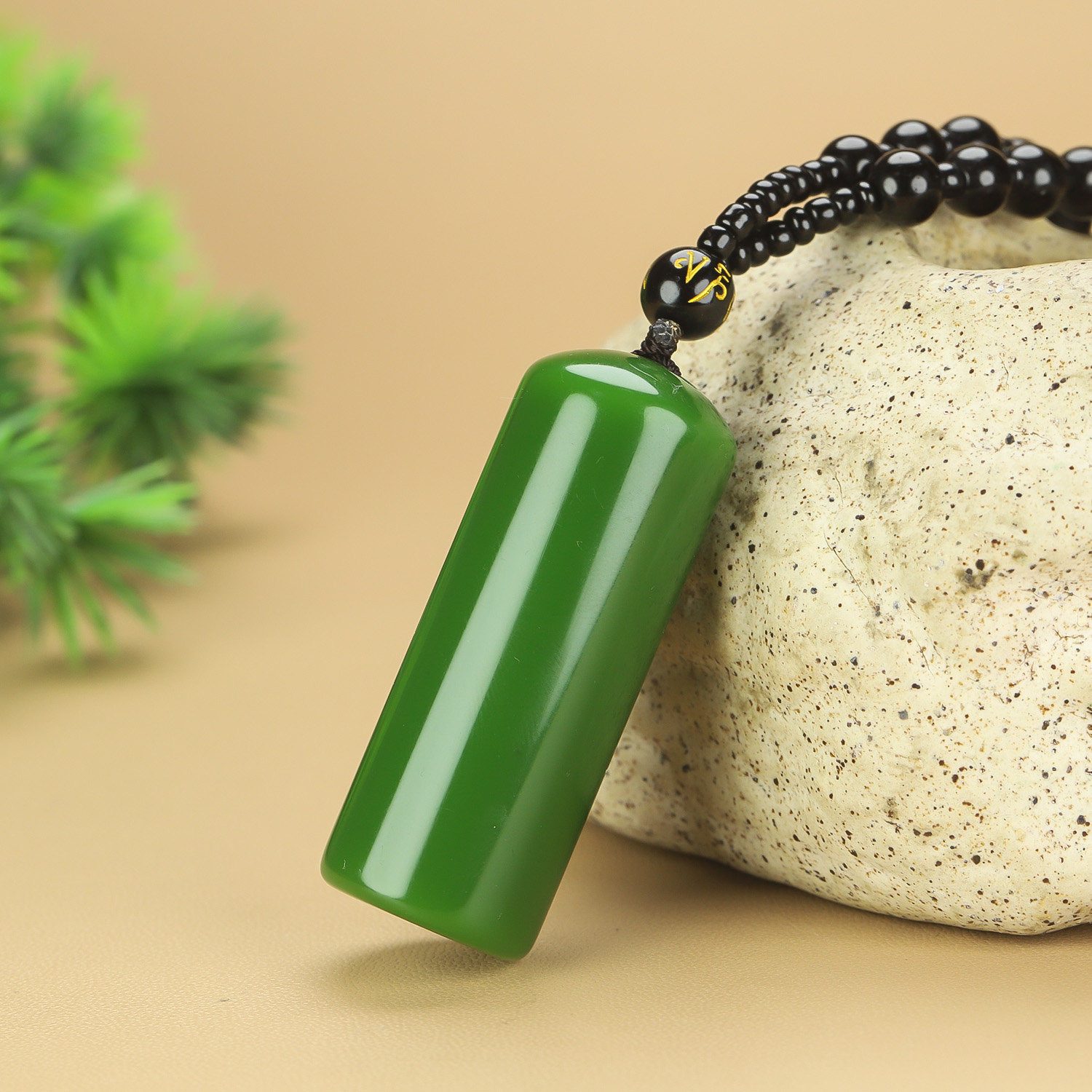 和田玉绿色圆柱形吊坠新疆玉碧玉原石柱子挂件项链玉石印章玉佩