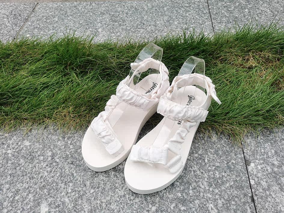 欧美专柜夏季厚底松糕平底时装魔术贴休闲沙滩女凉鞋清纯学生装