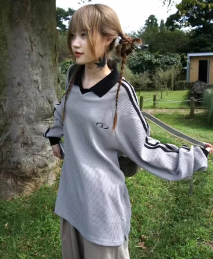 韩代线条拼接翻领长袖T恤卫衣