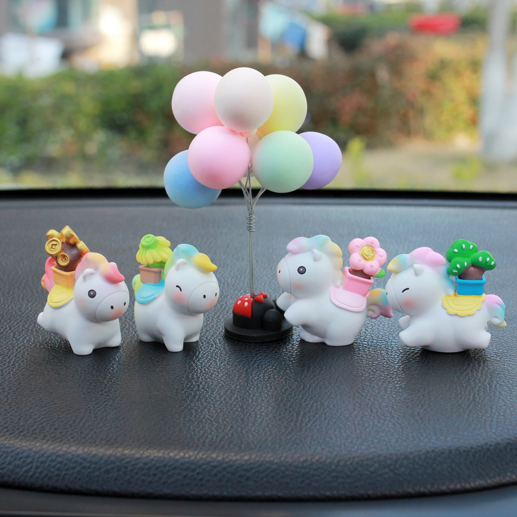 新年生肖小马汽车摆件桌面工位装饰品可爱卡通车载中控台创意礼品,汽车用品/电子/清洗/改装,摆件,淘宝优惠券,粉丝福利购,淘宝优惠卷