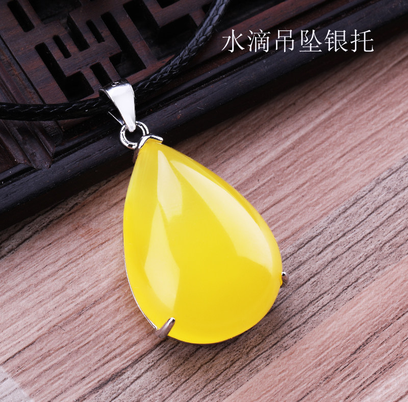 镀白金水滴形镶嵌蜜蜡吊坠空托