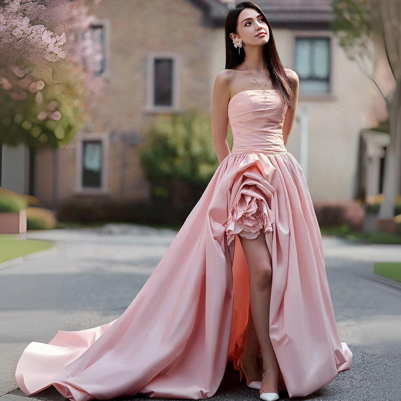 街拍缎面抹胸花朵露腿婚纱礼服