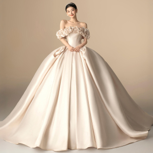 影楼主题服装 摄影情侣写真礼服拍照花朵一字肩长拖尾婚纱 内景韩式