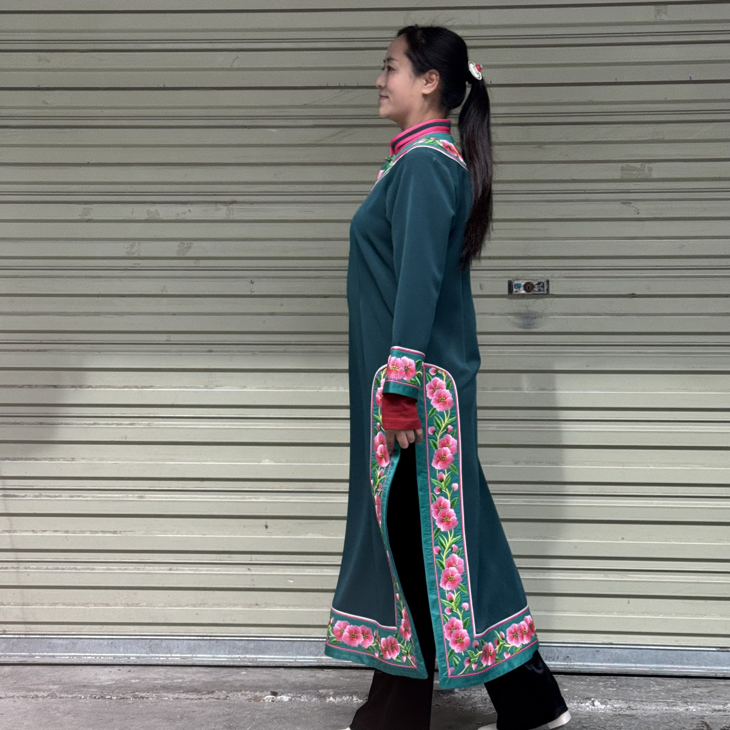 安多姑娘推荐少数民族文化服饰羌族服饰定制明星同款绣花羌服套装
