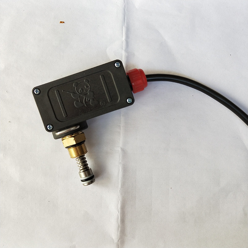 熊猫368Ea洗车机关机开关370Ea400A高压清洗机泵头开关箱微动开关