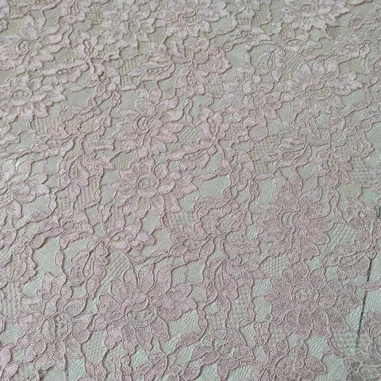 彩色金丝镂空蕾丝花边股线布料辅料桌布网洞衣料旗袍连衣裙衣料