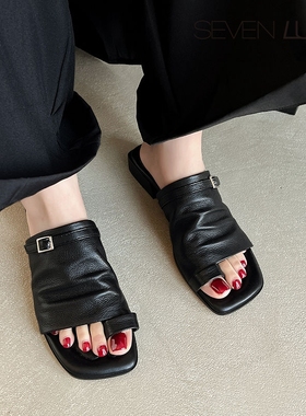 SEVEN LUNA~国内正品2025夏套趾褶皱一字拖外穿低跟凉鞋女SLMN512