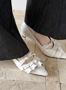 SEVEN LUNA~国内正品2026春法式温柔风尖头浅口低跟单鞋女SLMN694