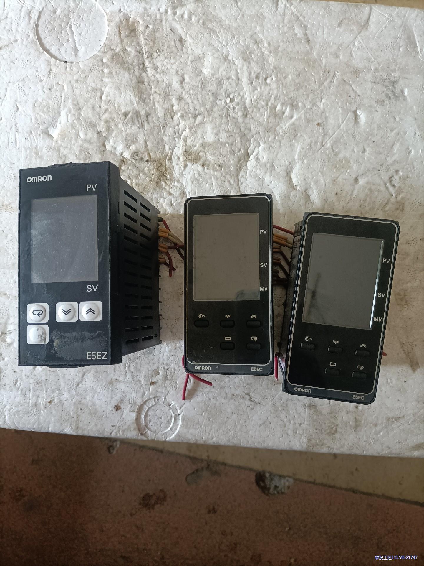 欧姆龙E5EC一QR2ASM一820两个，E5EZ一R3T一议价商品