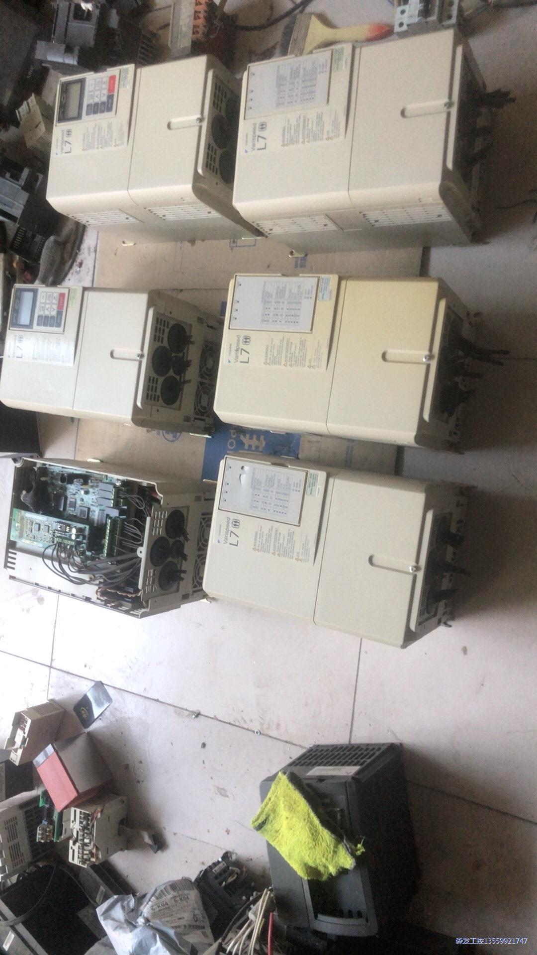 安川L7电梯变频器 CIMR-L7B47P5，实物图片，总数议价商品