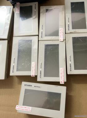 三菱GT1020-LWDW2触摸屏 外观成色新 缺少主板 只议价商品