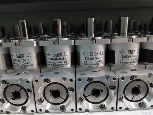 400W直角减速机SXR060-10-S1，速比1：10，成议价商品