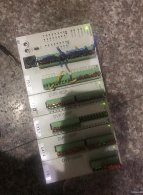 DVP28SV11T2台达PLC模块 一块底部卡扣破损，DV议价商品