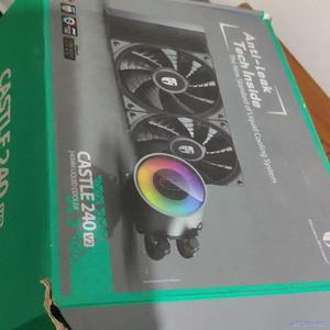 全新九州风神堡垒240V2 X架构新品水冷议价商品