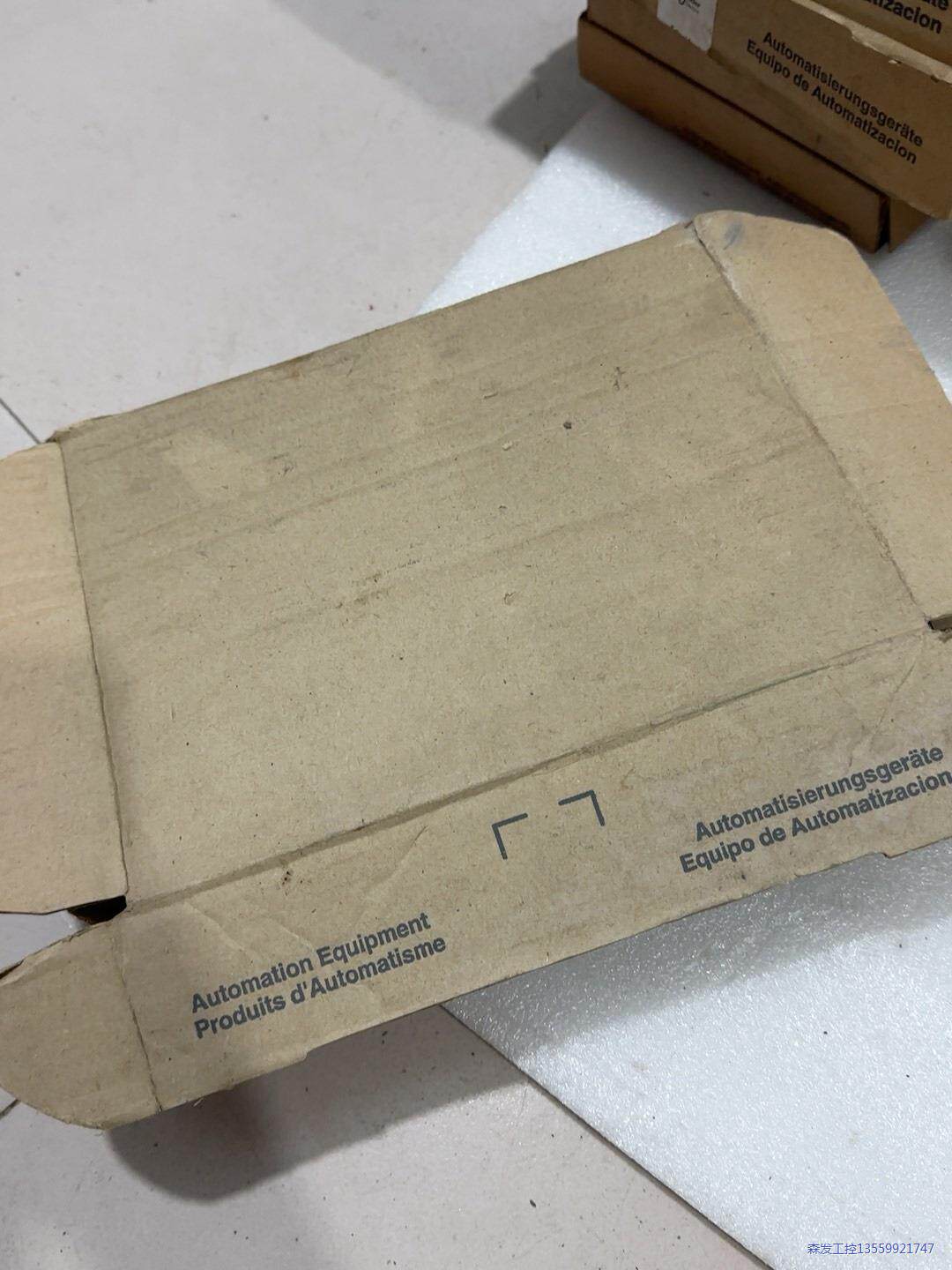 施耐德PLC，TSXDMZ28DT，实物图片，工程剩余一台，议价商品