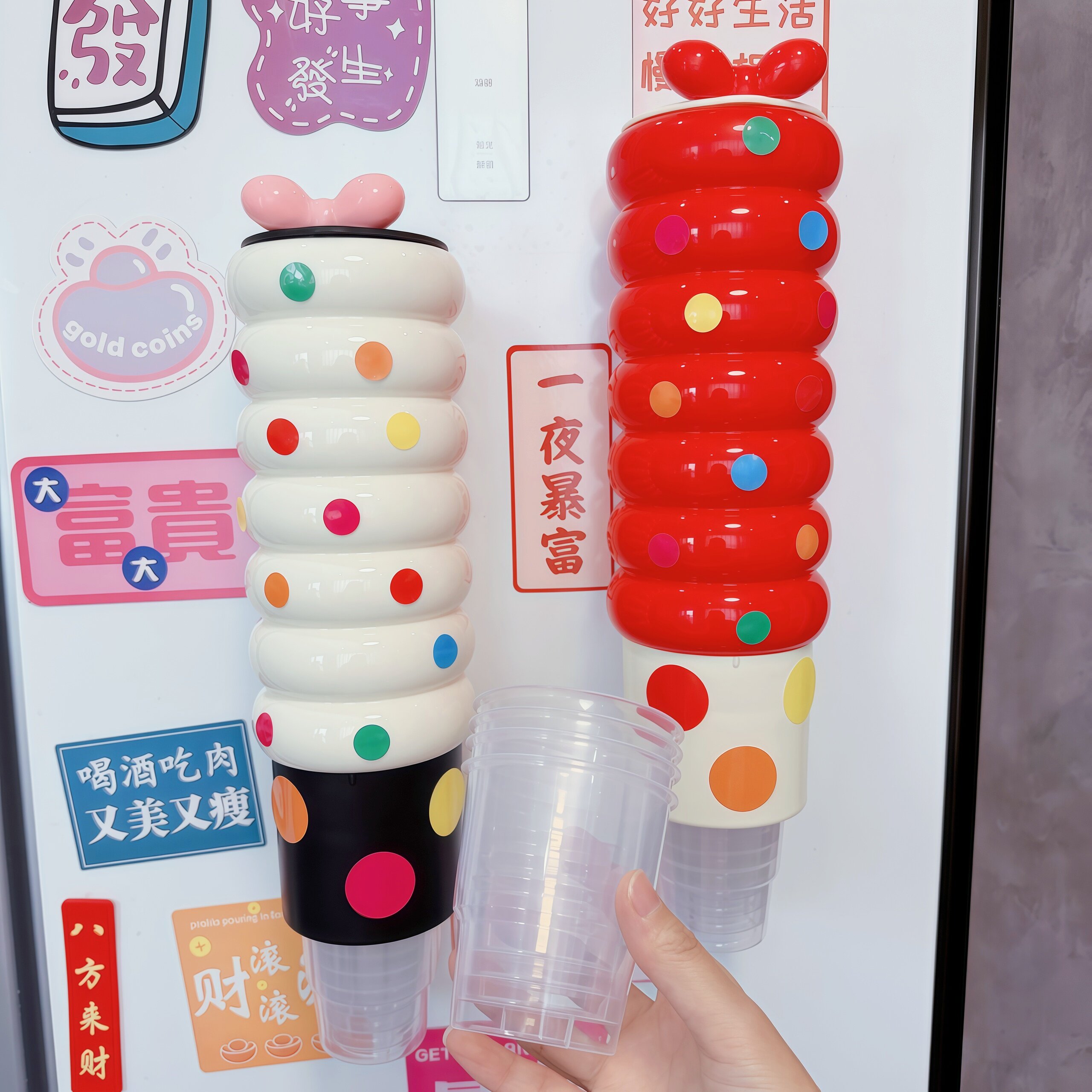 冰箱磁吸取杯器一次性杯子航空杯水杯架壁挂式免打孔纸杯架取杯器图片