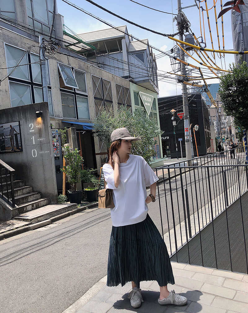 线条感极简魅力宽松T恤韩版