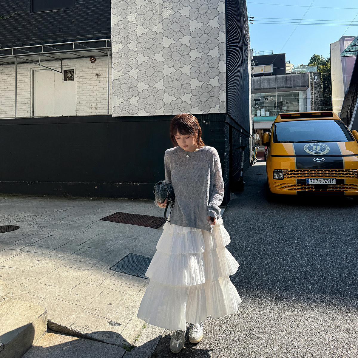 LANGBOOM  樱影合光 松弛感超美纹路bling镂空罩衫上衣针织