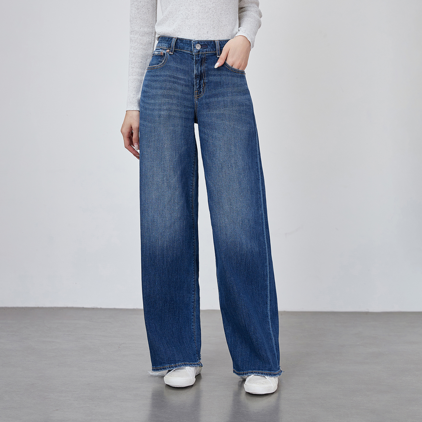 老鹰直筒牛仔裤女宽松显瘦阔腿中腰蓝色长裤垂感阔腿裤2025新款女