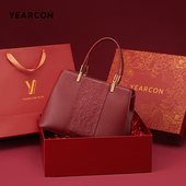 意尔康手提包新款 刺绣妈妈包国风大气酒红色婚包中年女士送礼