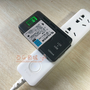 LI8 DV001 NP40相机电池充电器座充 宾得D