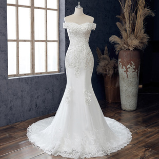鱼尾主婚纱2024新款新娘法式一字肩小拖尾轻纱超仙鱼尾森系主