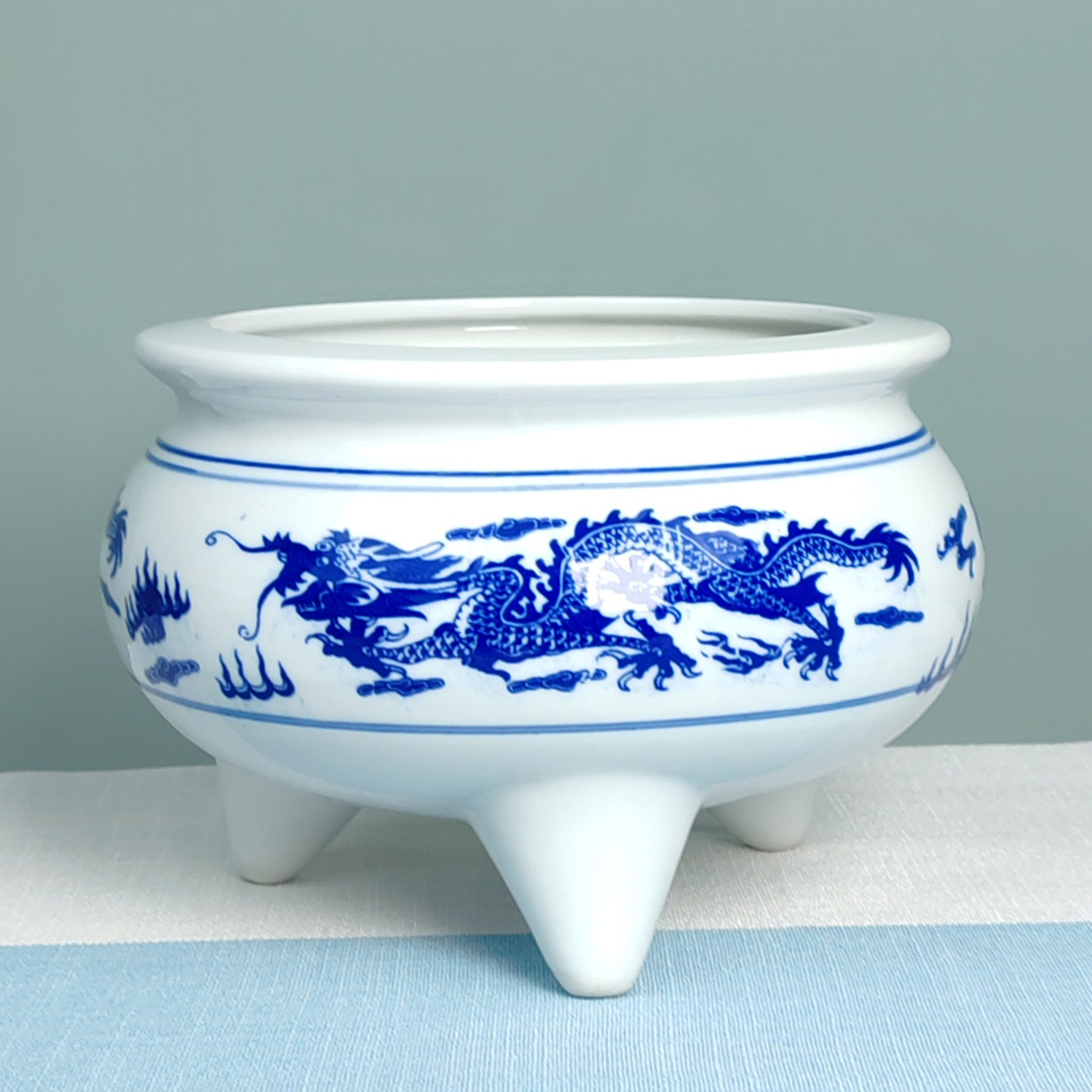 景德镇陶瓷青花龙纹三足香炉仿古佛具祭祖瓷器烛台佛堂中式供奉,家居饰品,香薰炉,淘宝优惠券,粉丝福利购,淘宝优惠卷