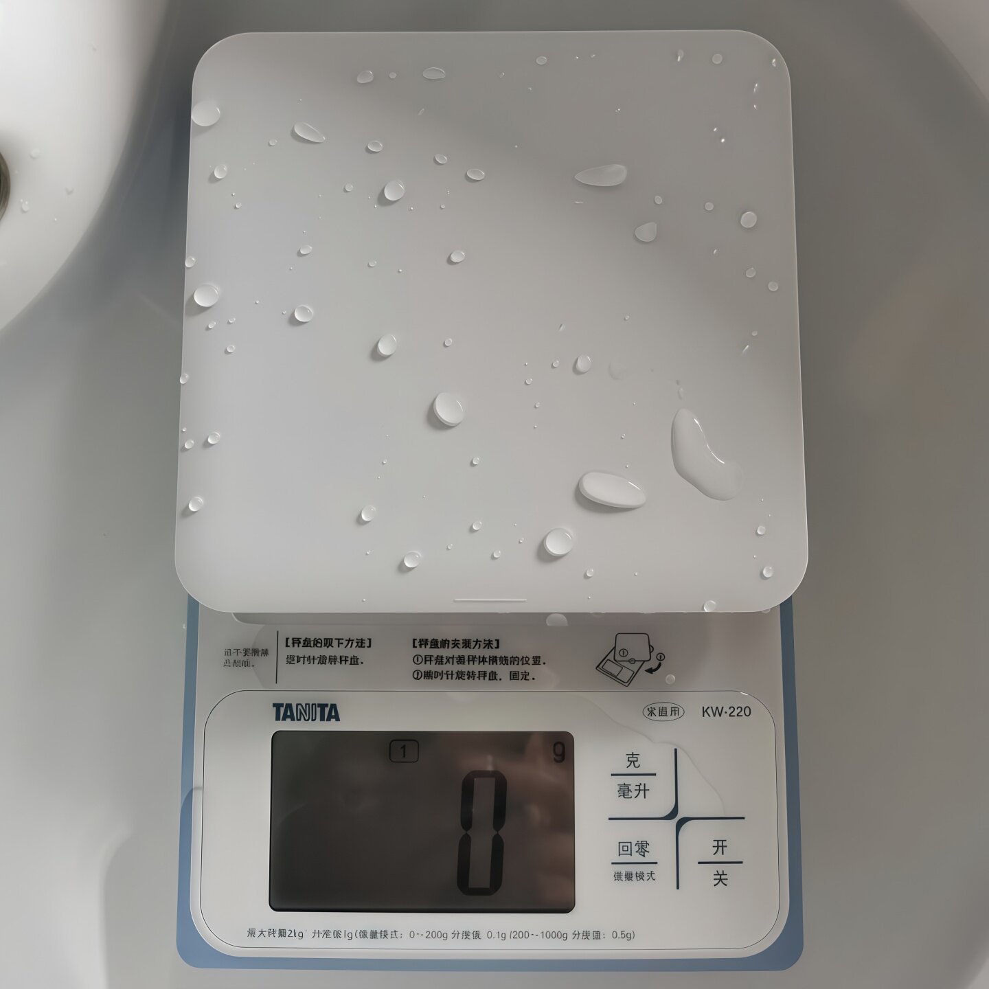 防水秤日本百利达TANITA家用小型厨房秤电子称食物烘培准秤KW-220
