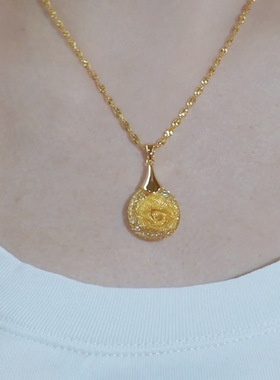 高级感气质金色玫瑰花吊坠项链女轻奢小众设计感锁骨链2025新款潮
