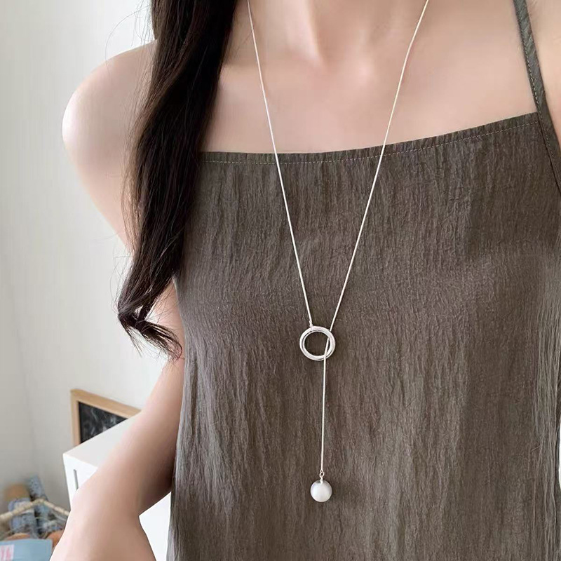 秋冬极简风水滴吊坠项链女长款卫衣毛衣链休闲百搭轻奢气质配饰品