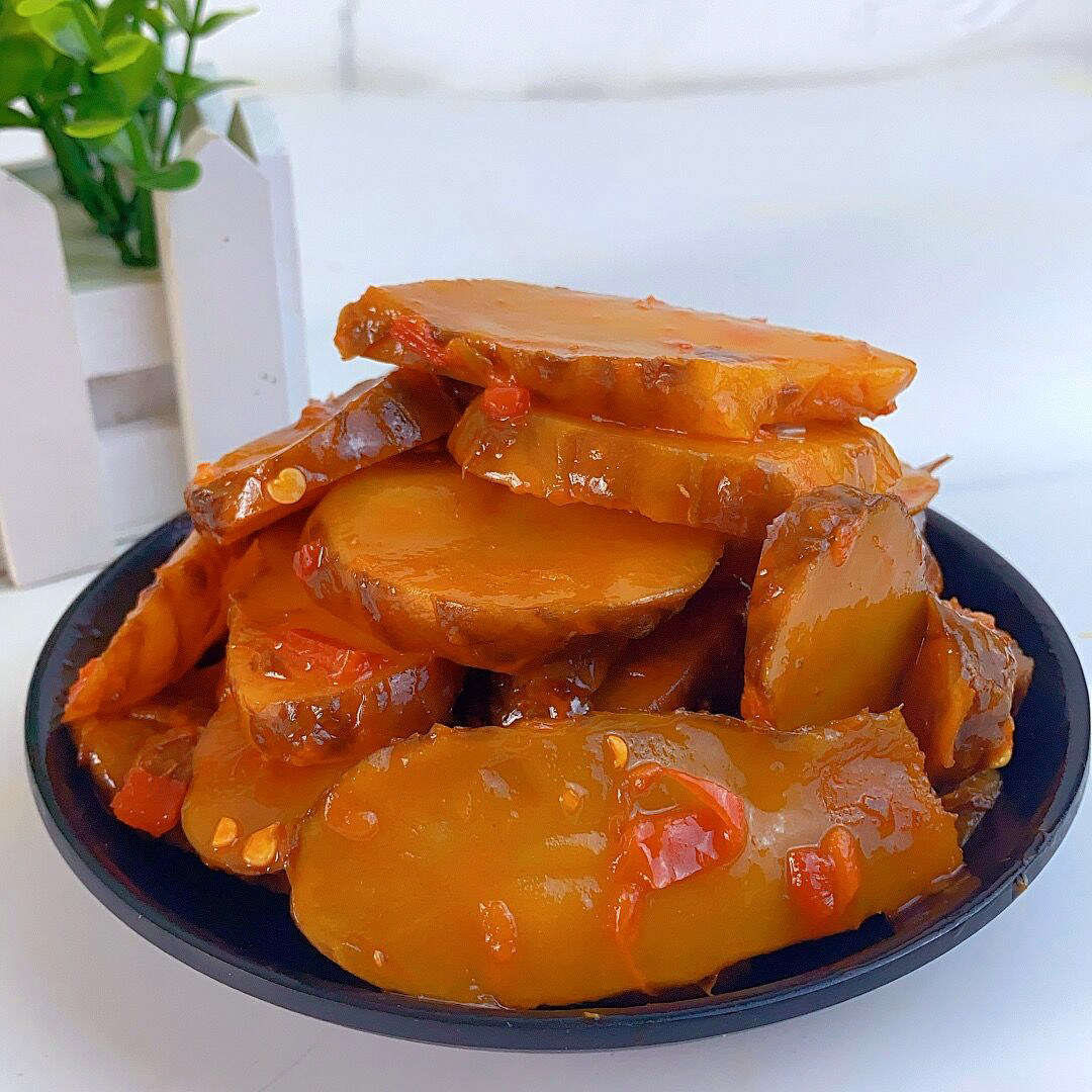 黑洋姜腌制鬼子姜酱菜红油洋生姜片整箱装泡菜咸菜下饭菜