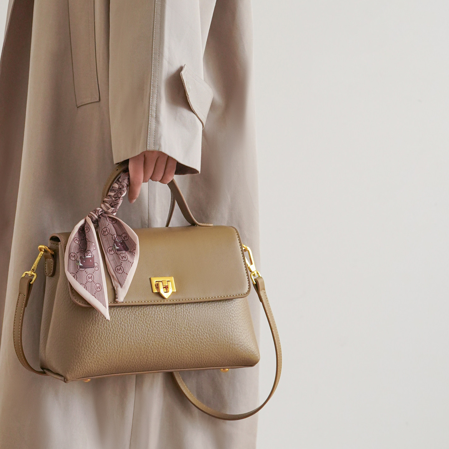 轻奢包包女2026新款复古高级质感小方包大容量手提单肩斜挎妈妈包,箱包皮具/热销女包/男包,小方包,淘宝优惠券,粉丝福利购,淘宝优惠卷