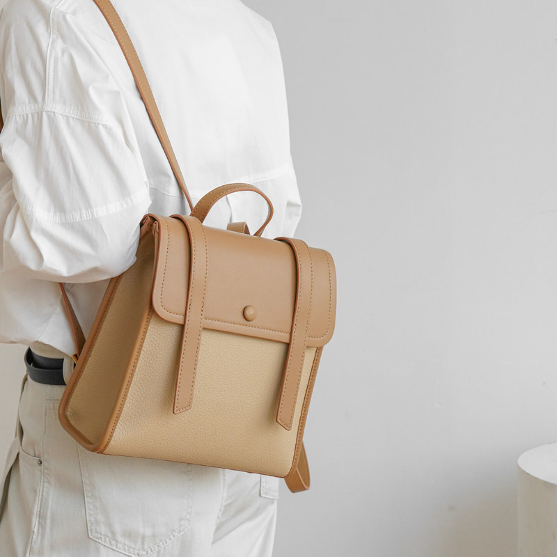 小众设计双肩包女2025新款英伦学院风书包大容量复古通勤旅行背包