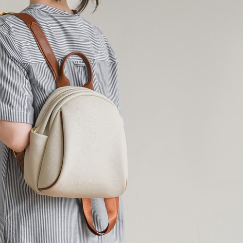 2025新款时尚百搭双肩背包